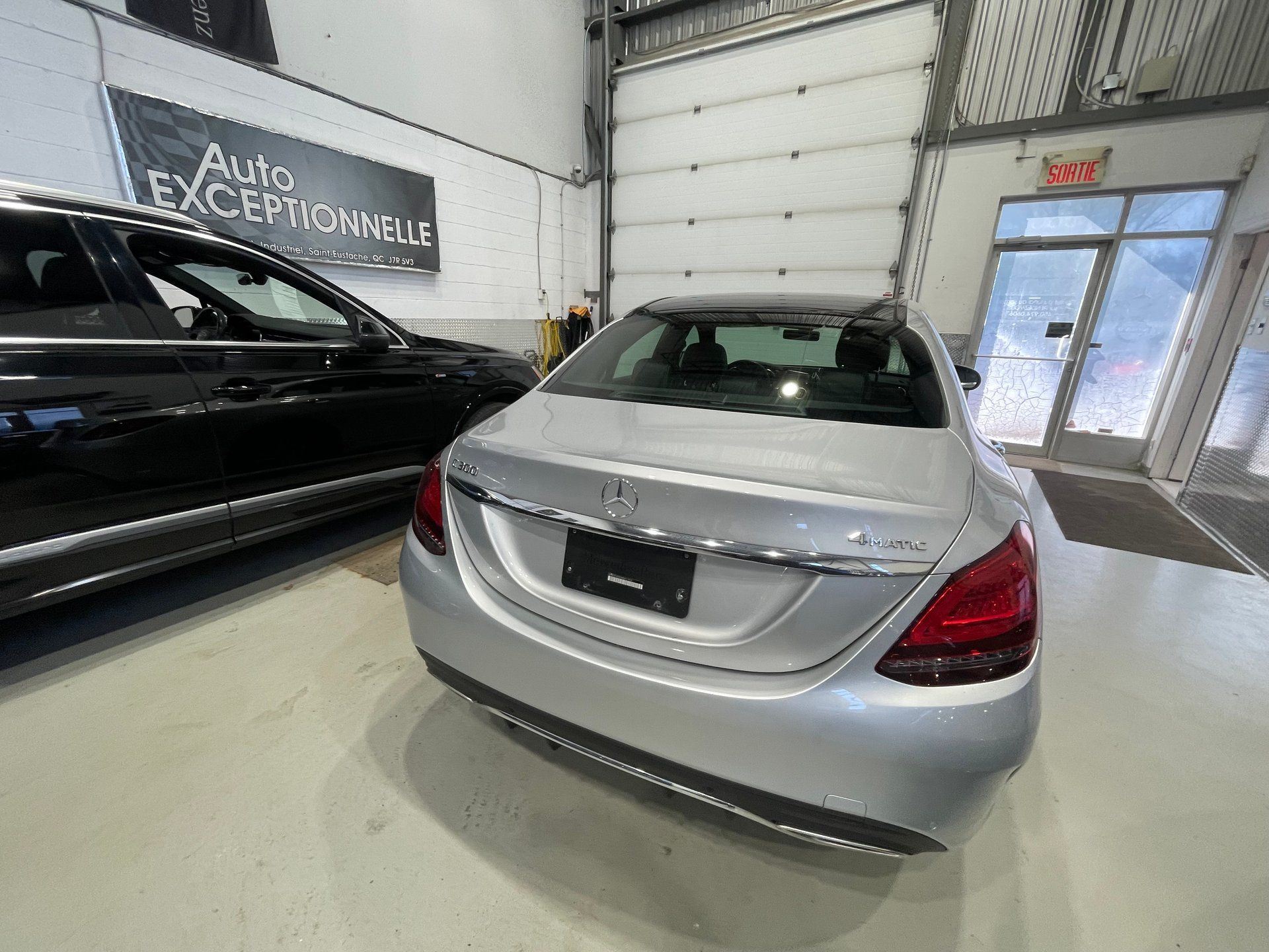 Mercedes-Benz C 300 2021 - Image 14
