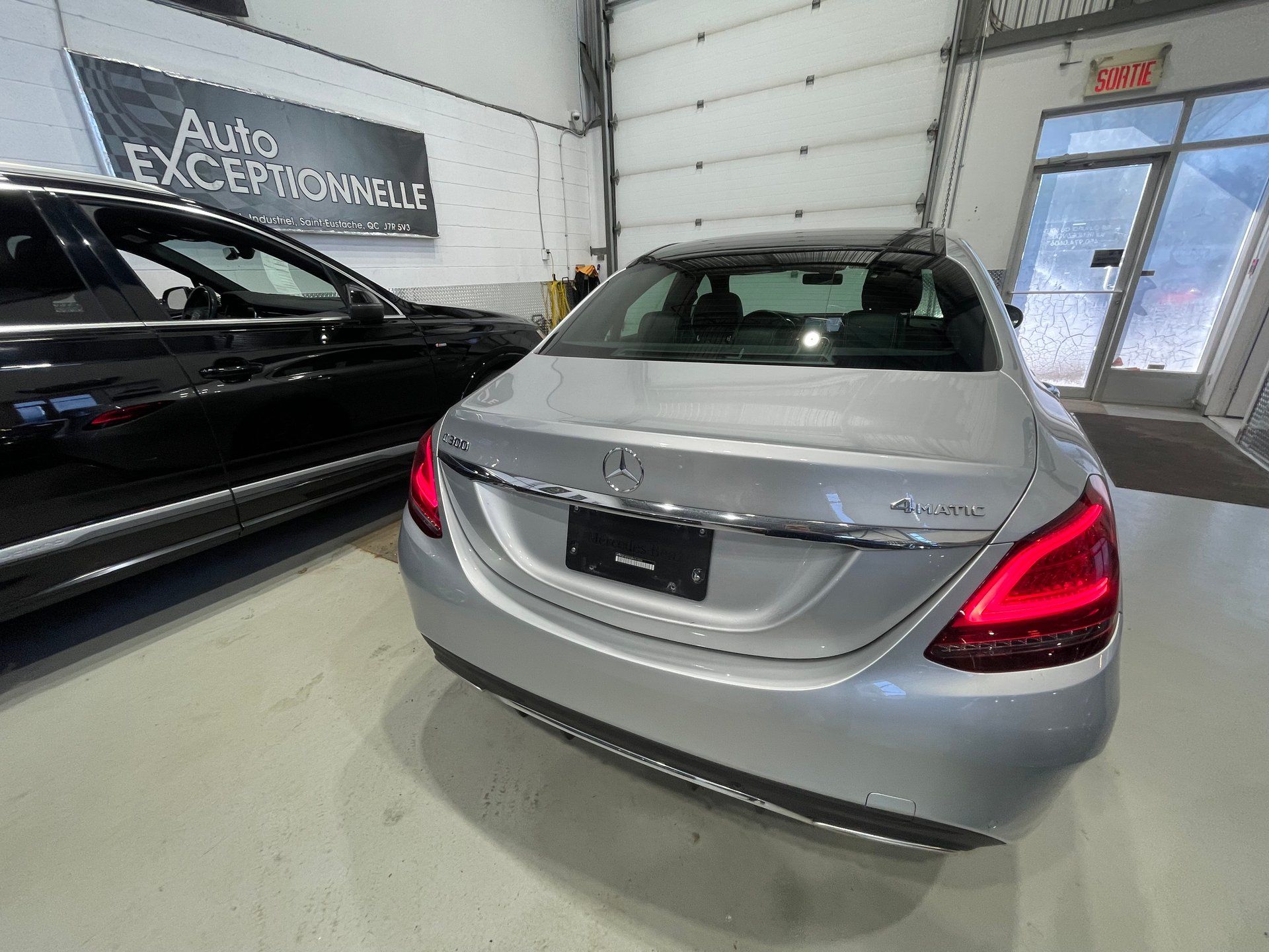 Mercedes-Benz C 300 2021 - Image 42