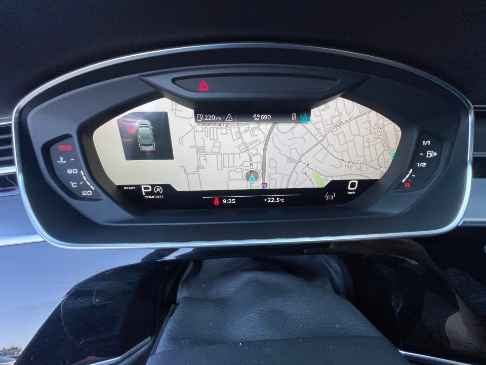Audi A8 L 2021 - Image 18