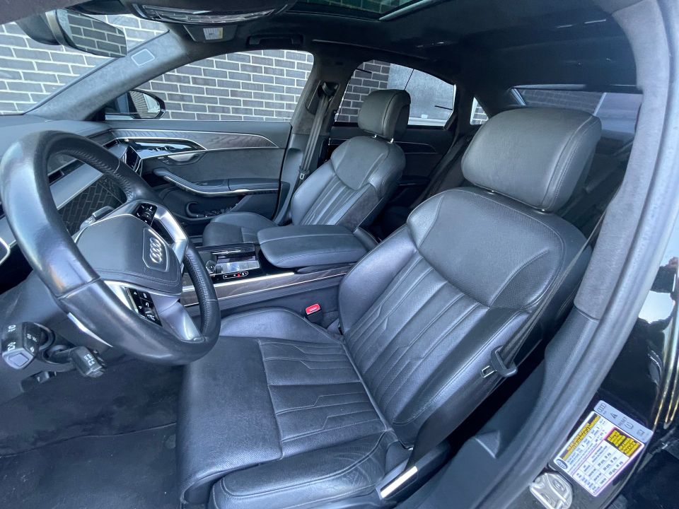 Audi A8 L 2021 - Image 9