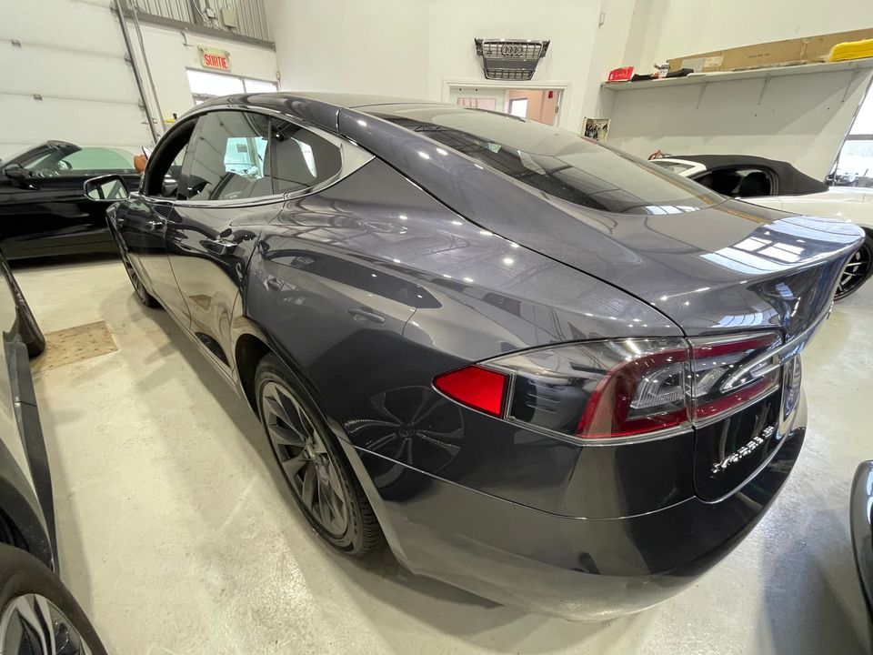 Tesla Model S 2018 - Image 14