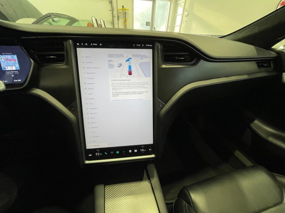 Tesla Model S 2018 - Image 32
