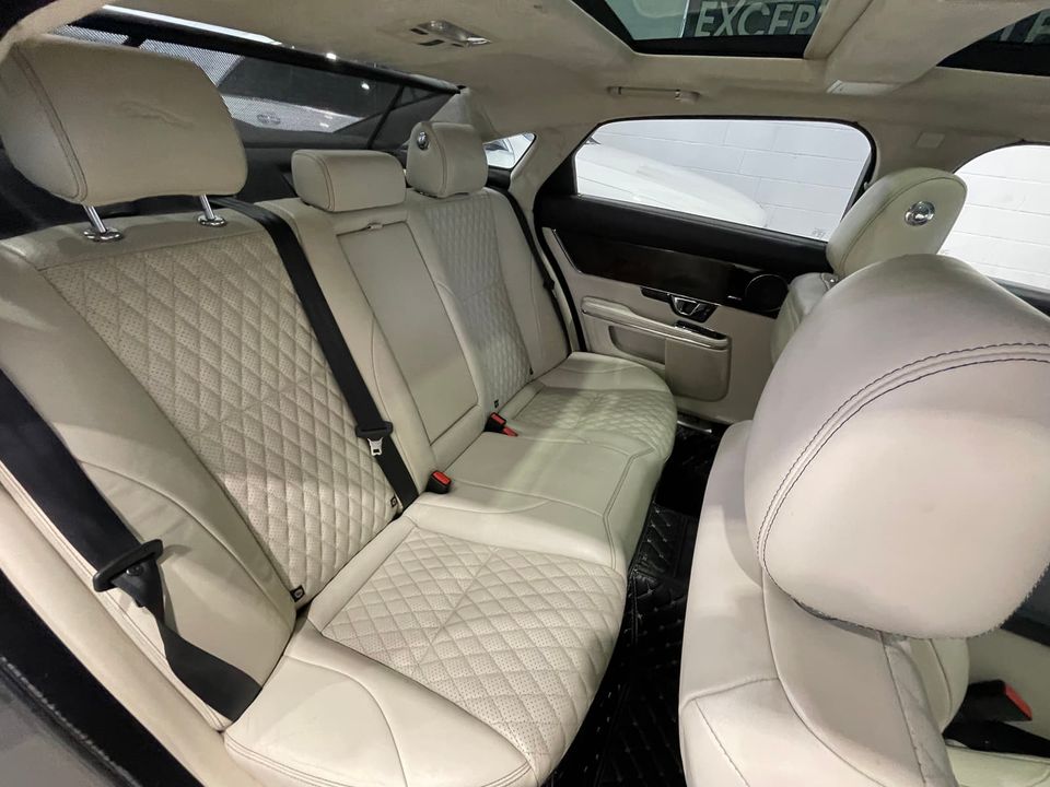 Jaguar XJL 2017 - Image 15