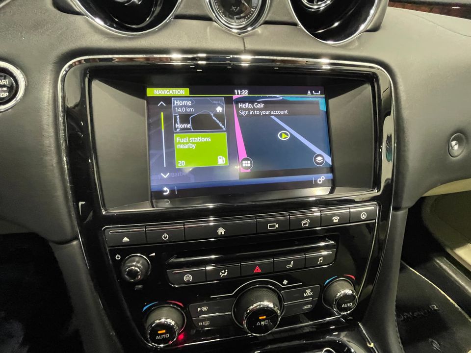 Jaguar XJL 2017 - Image 27