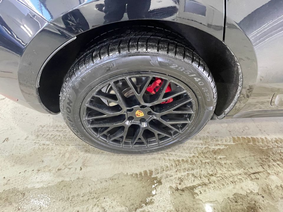 Porsche Macan 2021 - Image 19