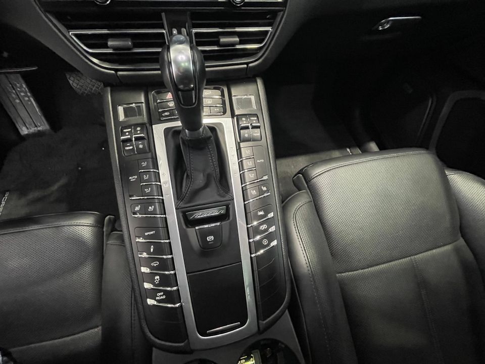 Porsche Macan 2021 - Image 33