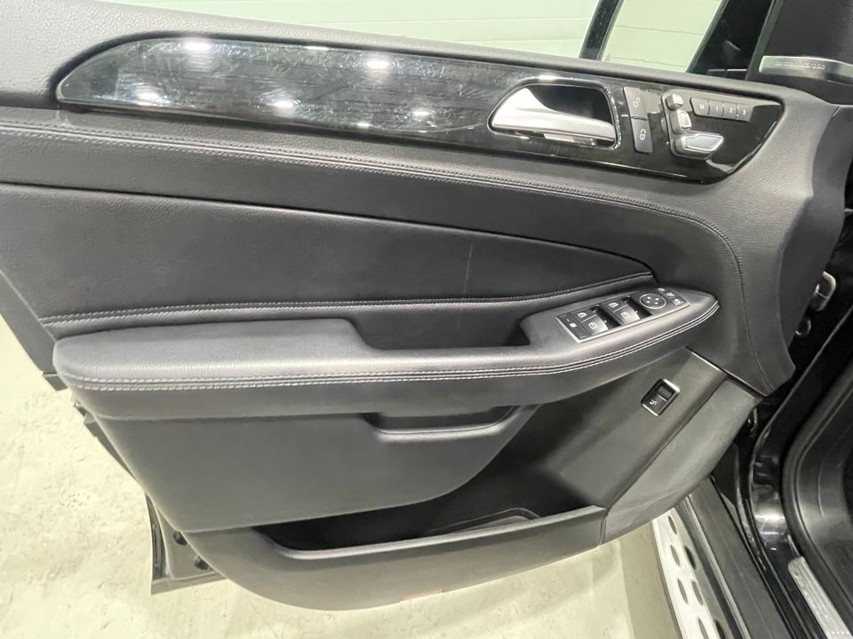 Mercedes-Benz GLE 550 2017 - Image 28