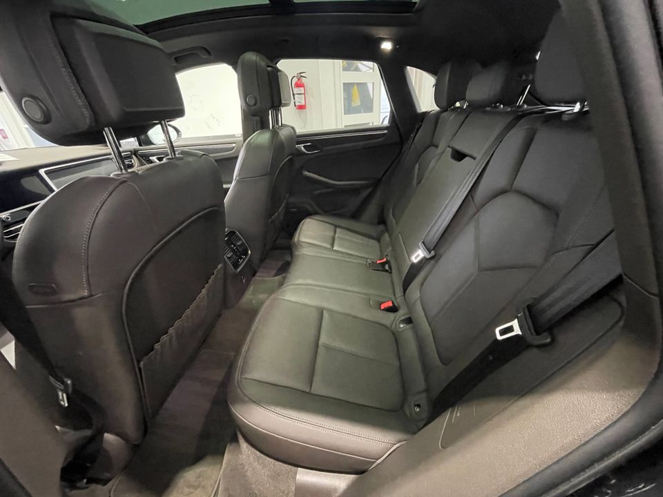 Porsche Macan 2022 - Image 26