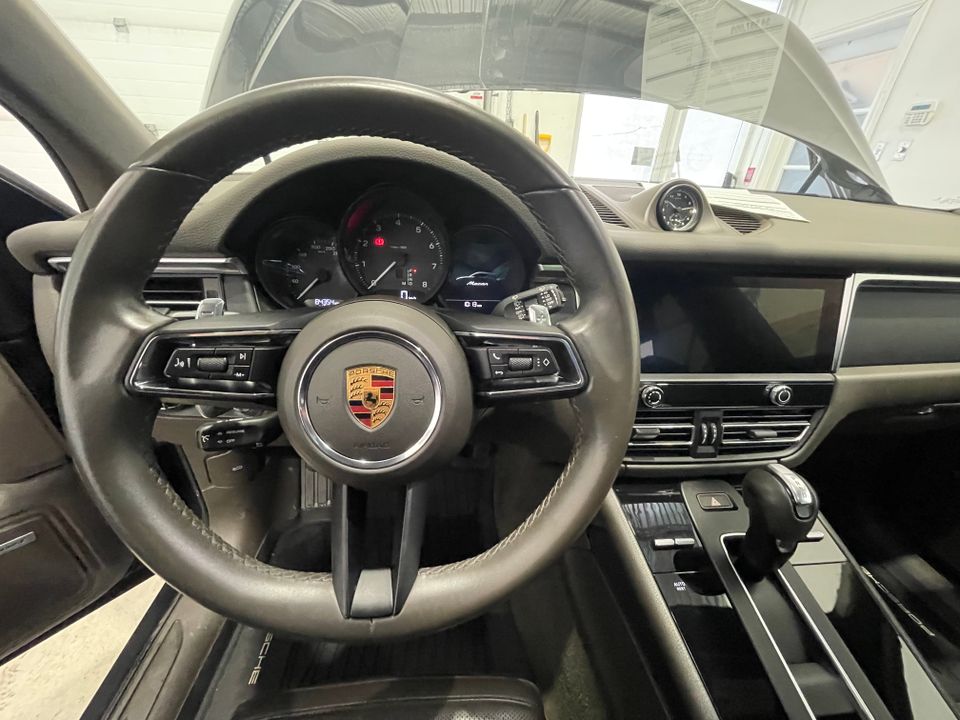 Porsche Macan 2022 - Image 48
