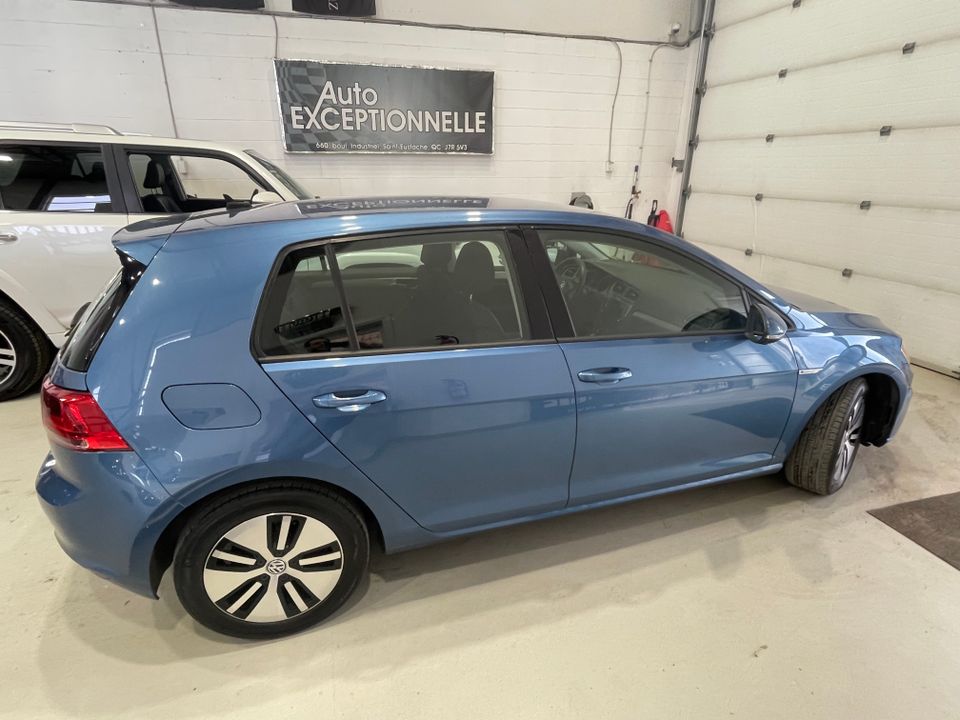Volkswagen e-Golf 2016 - Image 14