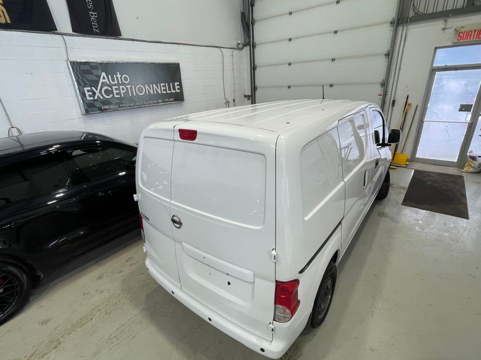 Nissan NV200 Compact Cargo 2020 - Image 18