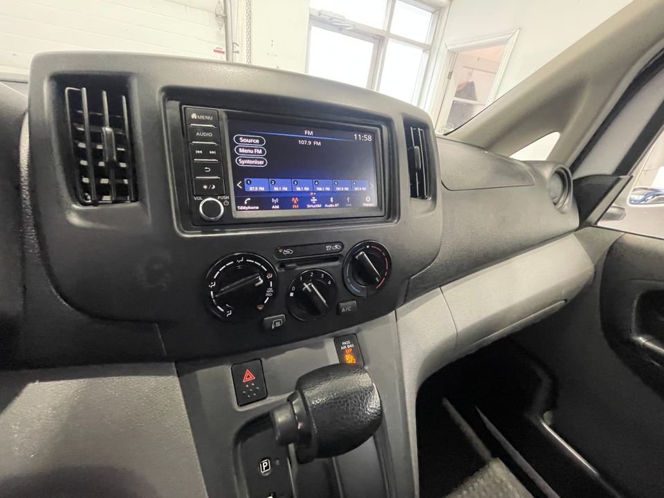 Nissan NV200 Compact Cargo 2020 - Image 39