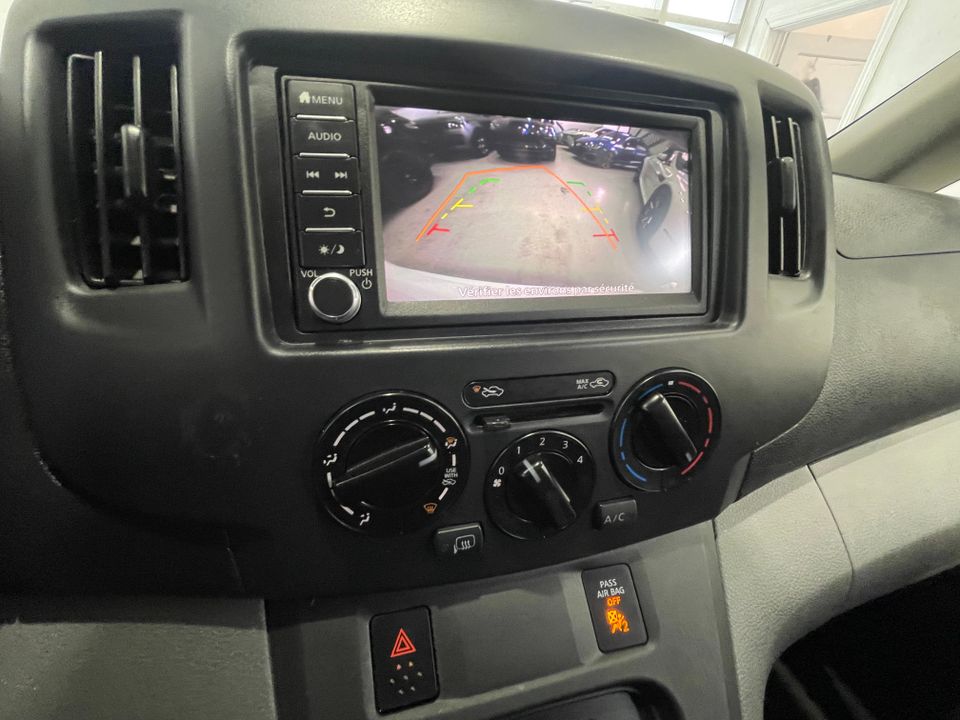 Nissan NV200 Compact Cargo 2020 - Image 40