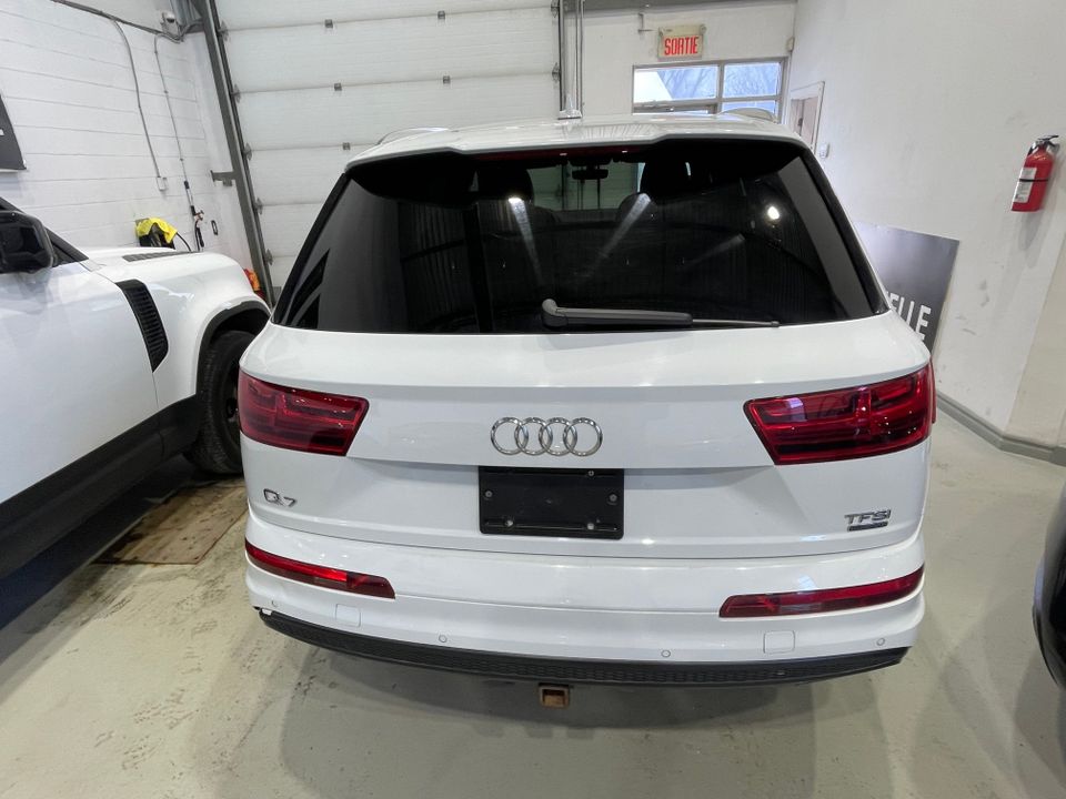 Audi Q7 2017 - Image 10