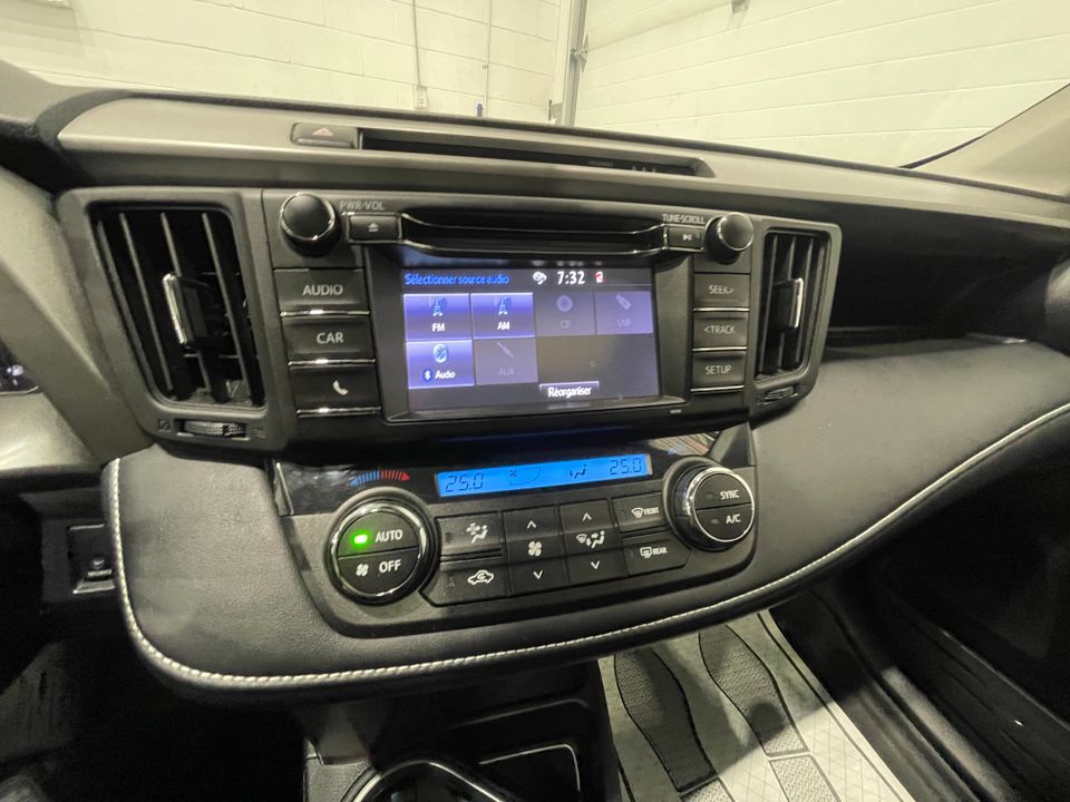 Toyota RAV4 2017 - Image 19