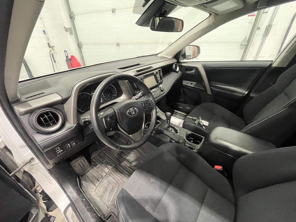 Toyota RAV4 2017 - Image 26