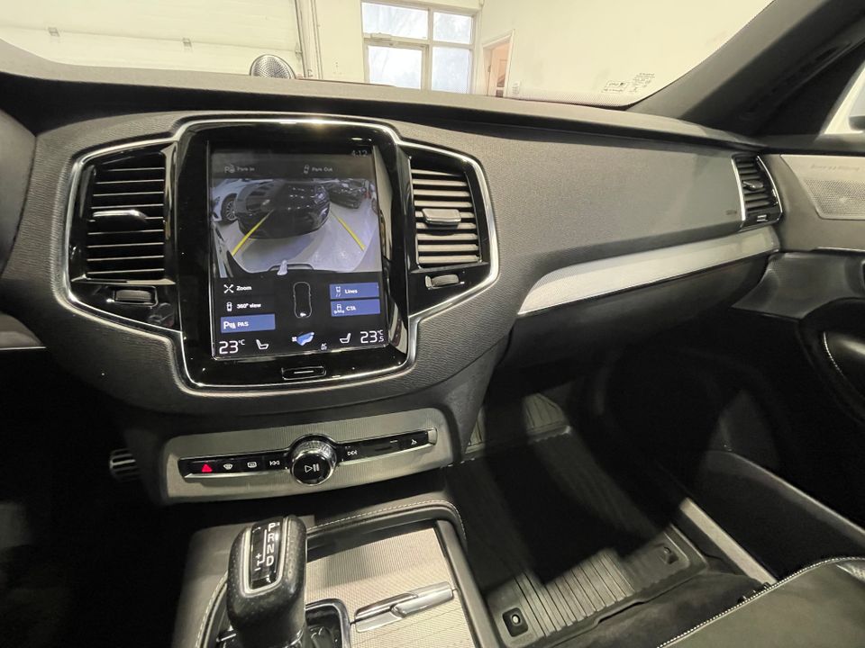 Volvo XC90 2018 - Image 12