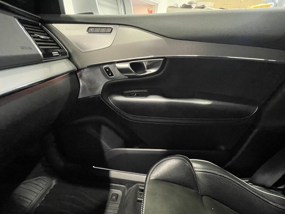 Volvo XC90 2018 - Image 15