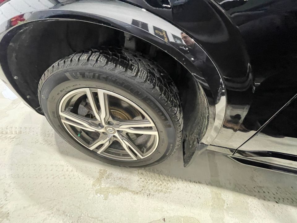 Volvo XC90 2018 - Image 20