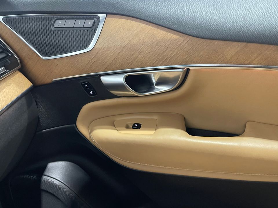 Volvo XC90 Hybrid 2018 - Image 34