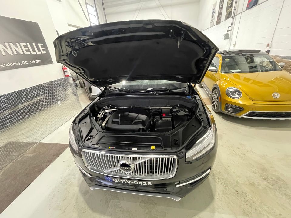 Volvo XC90 2016 - Image 35
