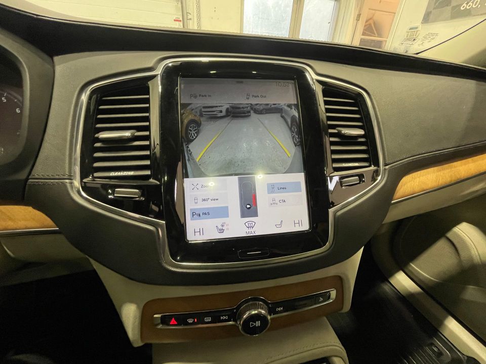 Volvo XC90 2016 - Image 44