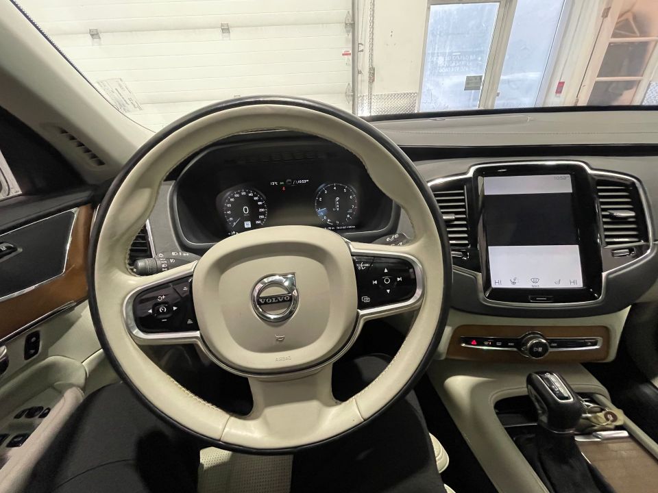 Volvo XC90 2016 - Image 45
