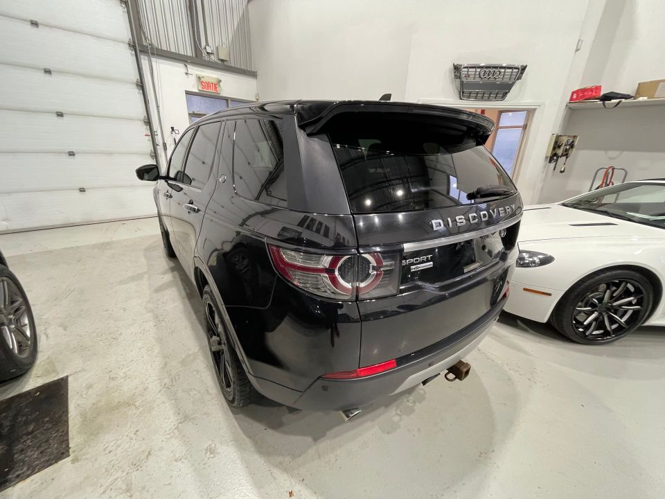 Land Rover Discovery Sport 2016 - Image 10