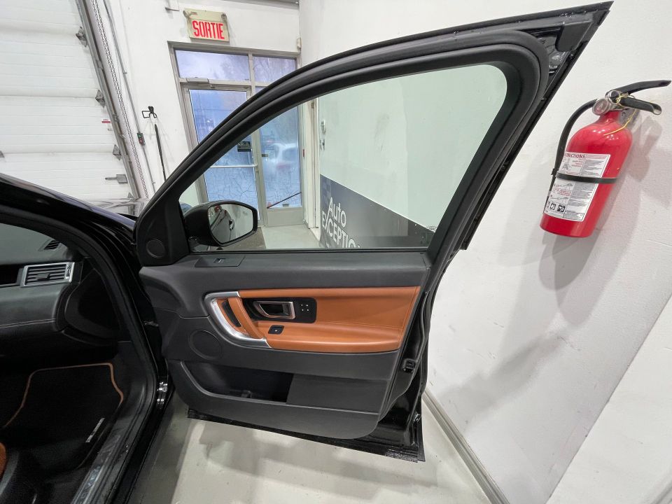Land Rover Discovery Sport 2016 - Image 22