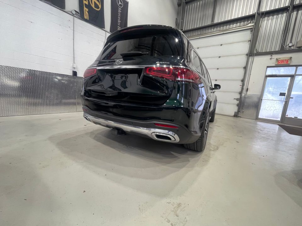 Mercedes-Benz GLS 450 2023 - Image 13