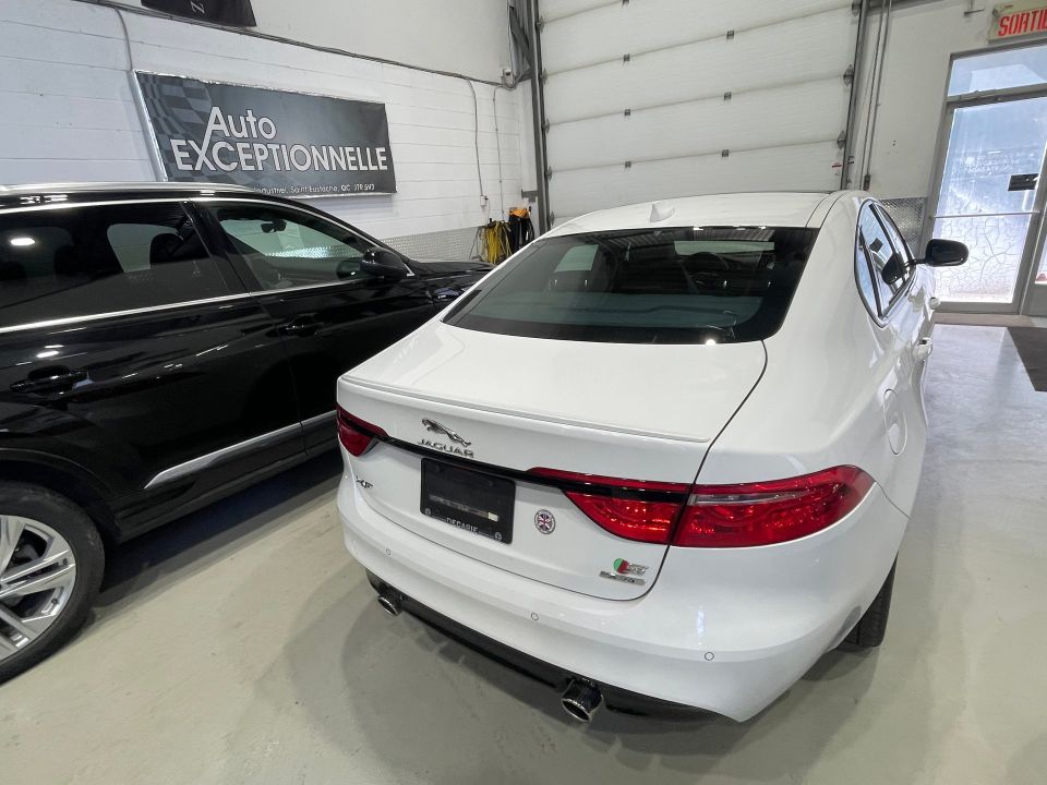 Jaguar XF 2017 - Image 13