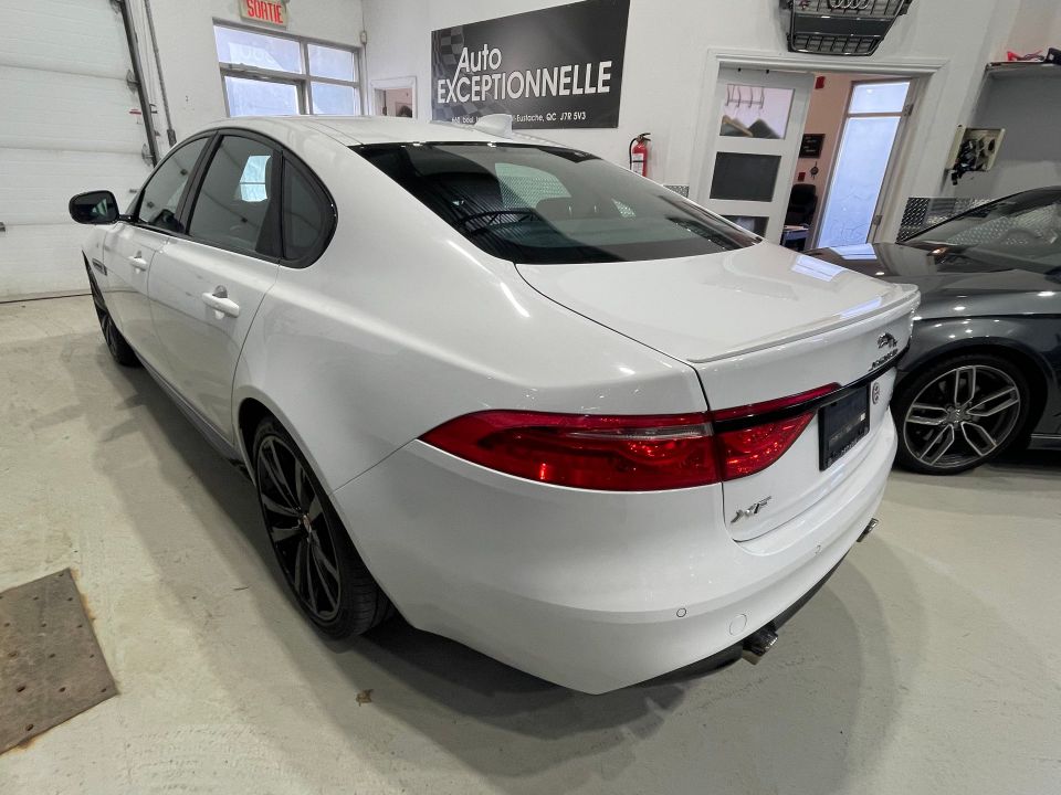 Jaguar XF 2017 - Image 10