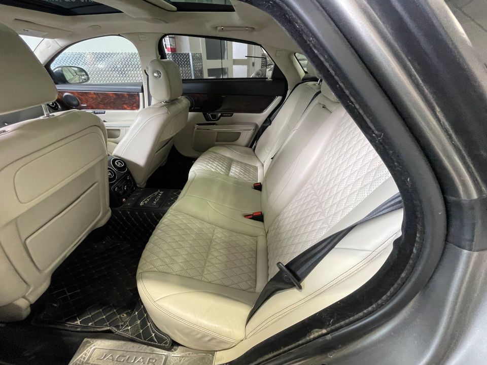 Jaguar XJL 2017 - Image 13