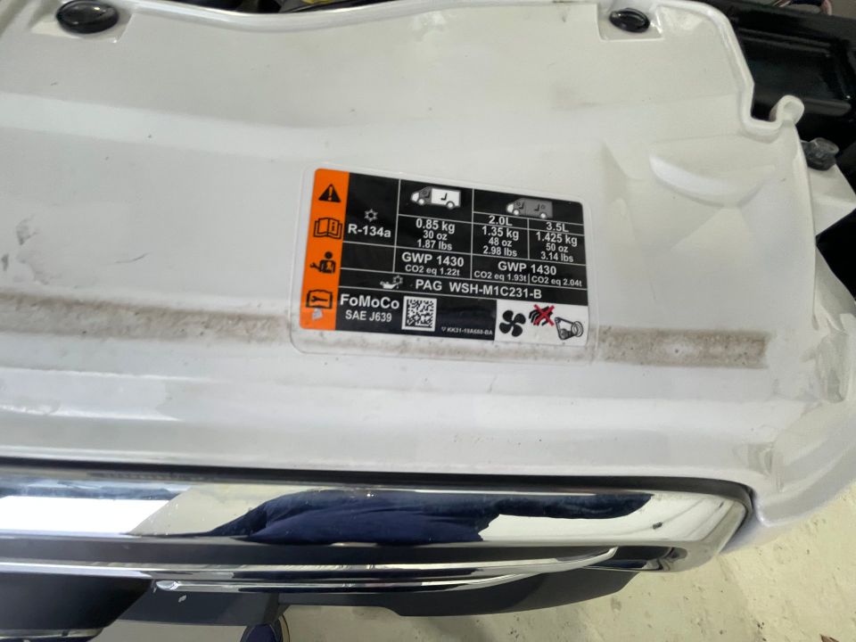 Ford Transit-250 Cargo Van 2020 - Image 29