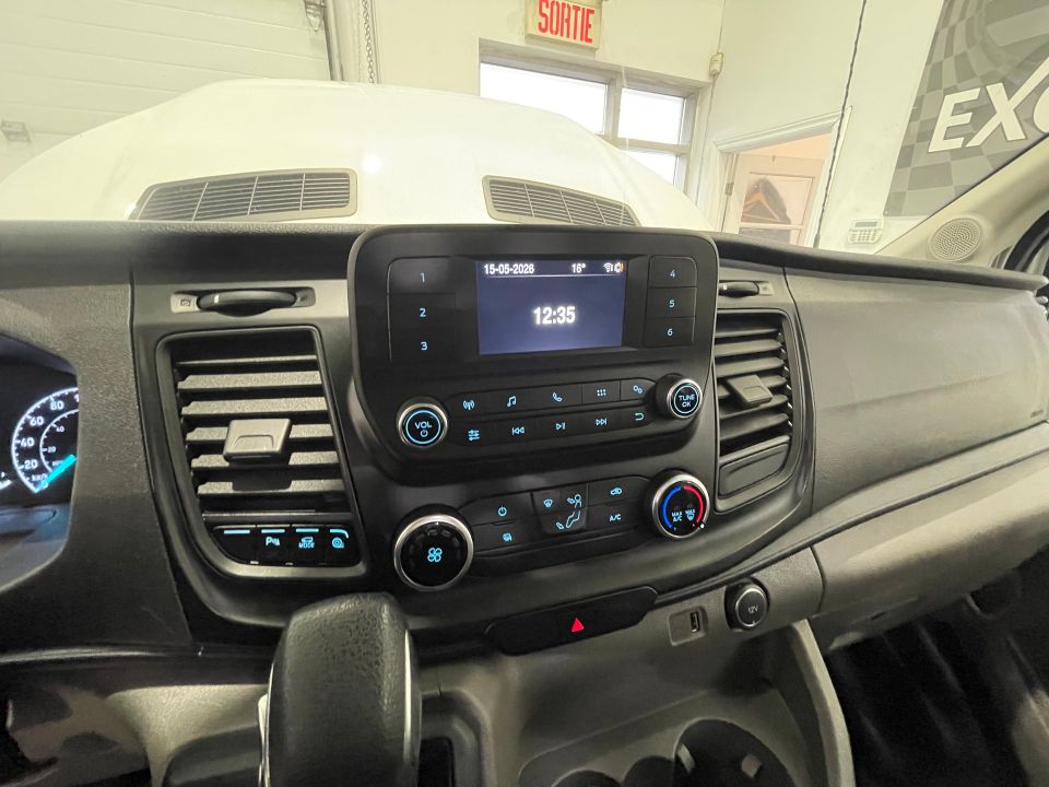 Ford Transit-250 Cargo Van 2020 - Image 37