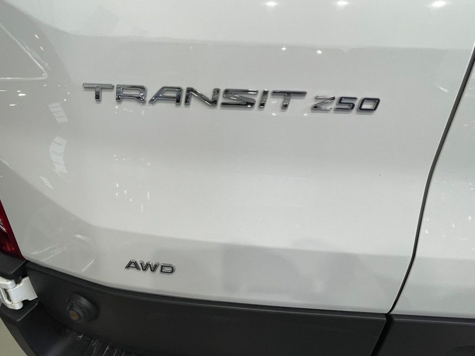 Ford Transit-250 Cargo Van 2020 - Image 10