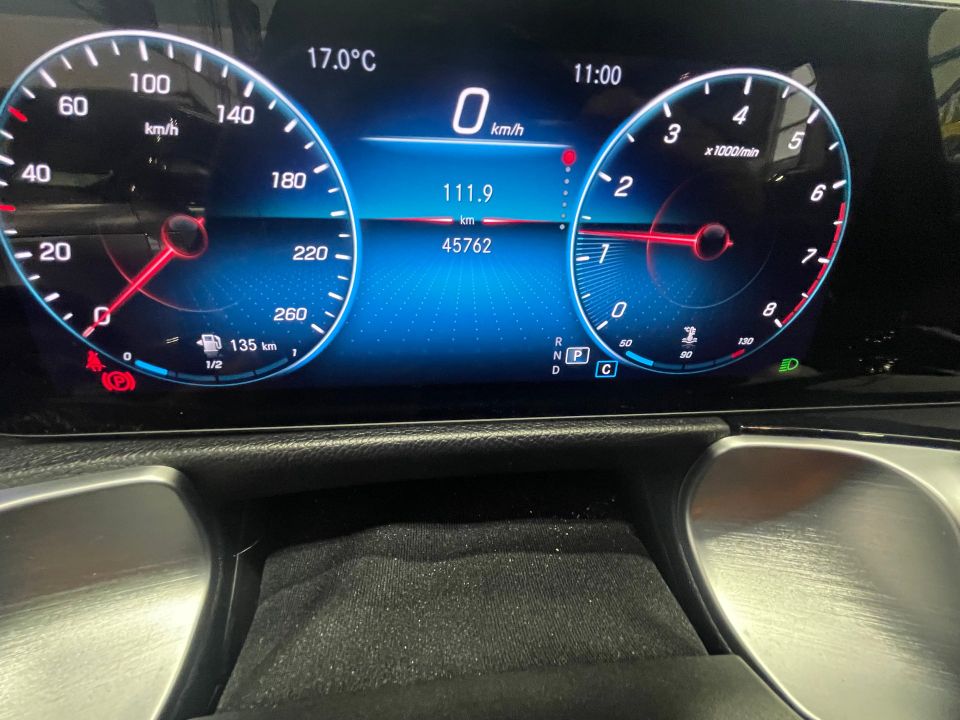 Mercedes-Benz GLB 250 2023 - Image 24