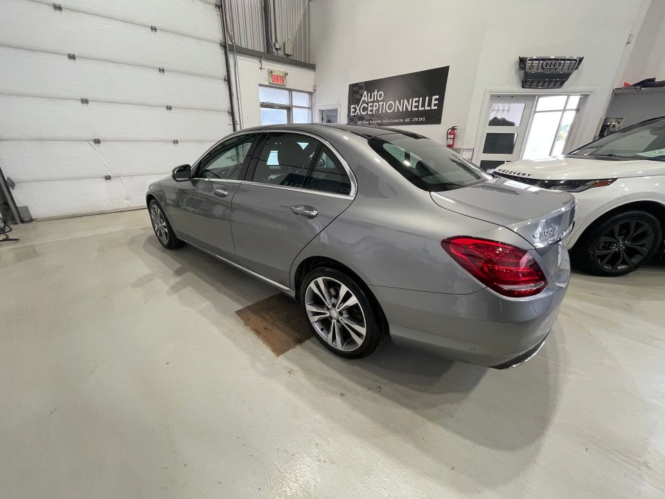 Mercedes-Benz C 300 2015 - Image 9
