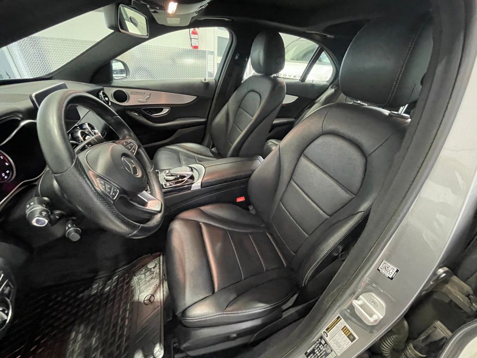 Mercedes-Benz C 300 2015 - Image 17