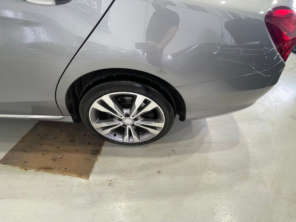 Mercedes-Benz C 300 2015 - Image 11