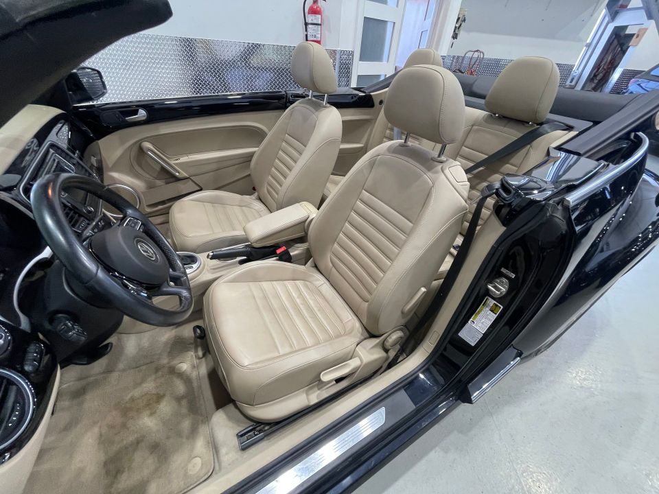 Volkswagen Beetle 2016 - Image 2