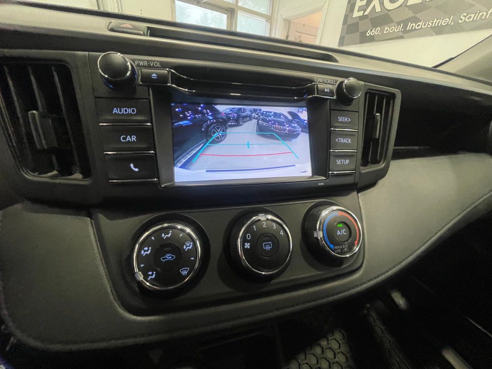 Toyota RAV4 2017 - Image 21