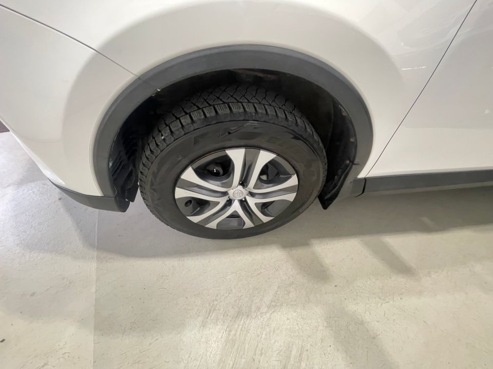 Toyota RAV4 2017 - Image 6