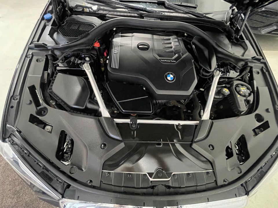 BMW 530 2023 - Image 25