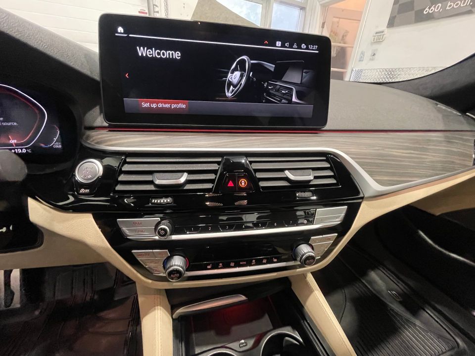 BMW 530 2023 - Image 16