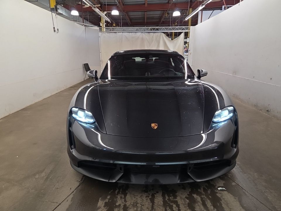 Porsche Taycan 2022 - Image 14