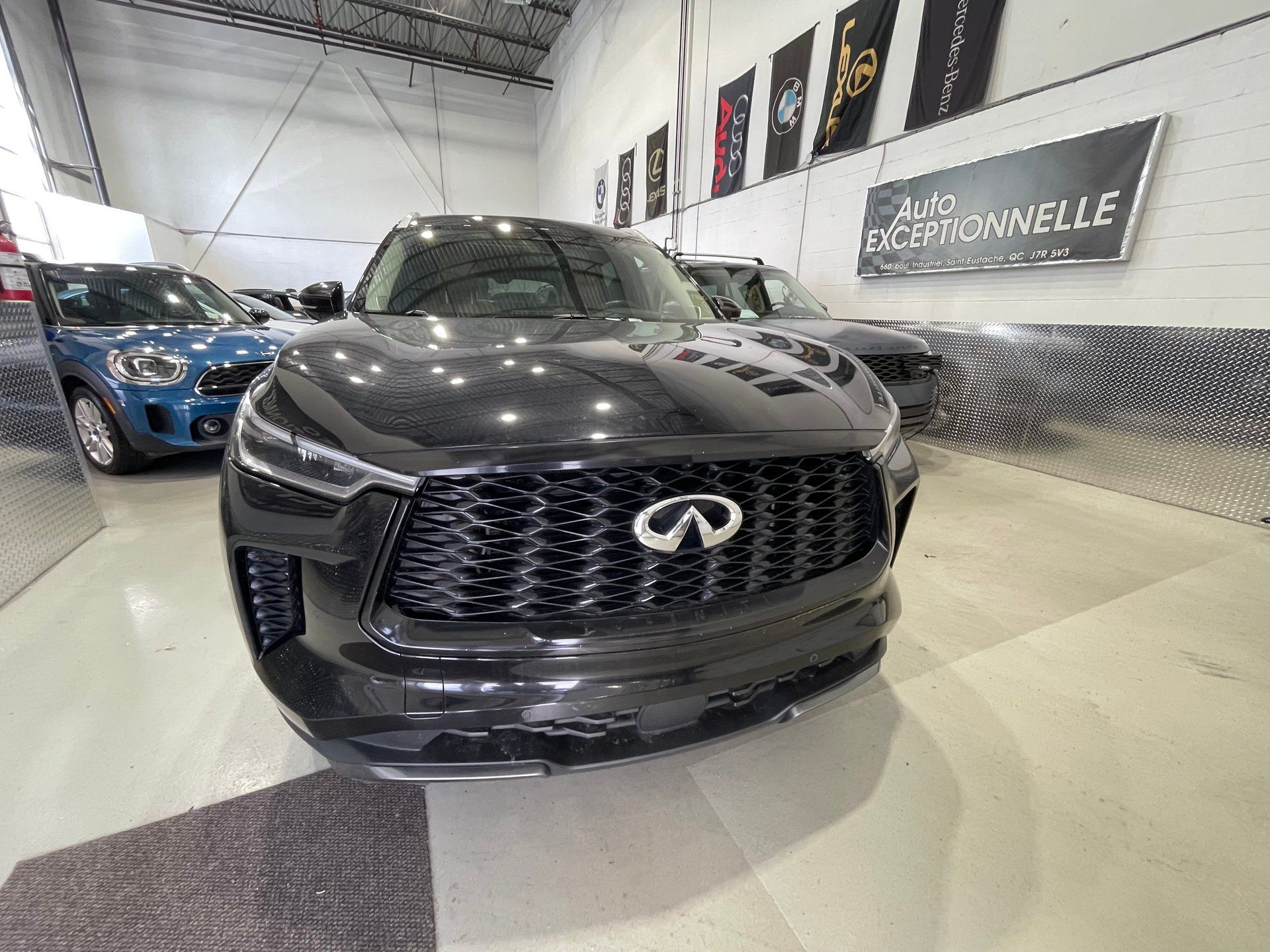 INFINITI QX60 2024 - Thumbnail 4