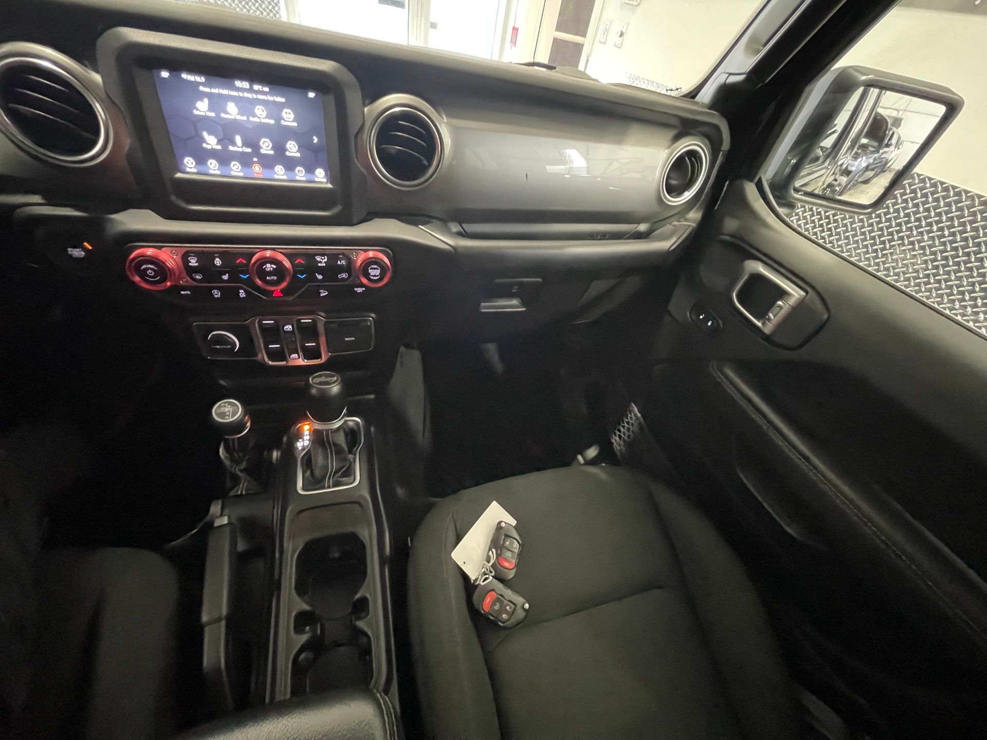Jeep Wrangler 2020 - Thumbnail 37