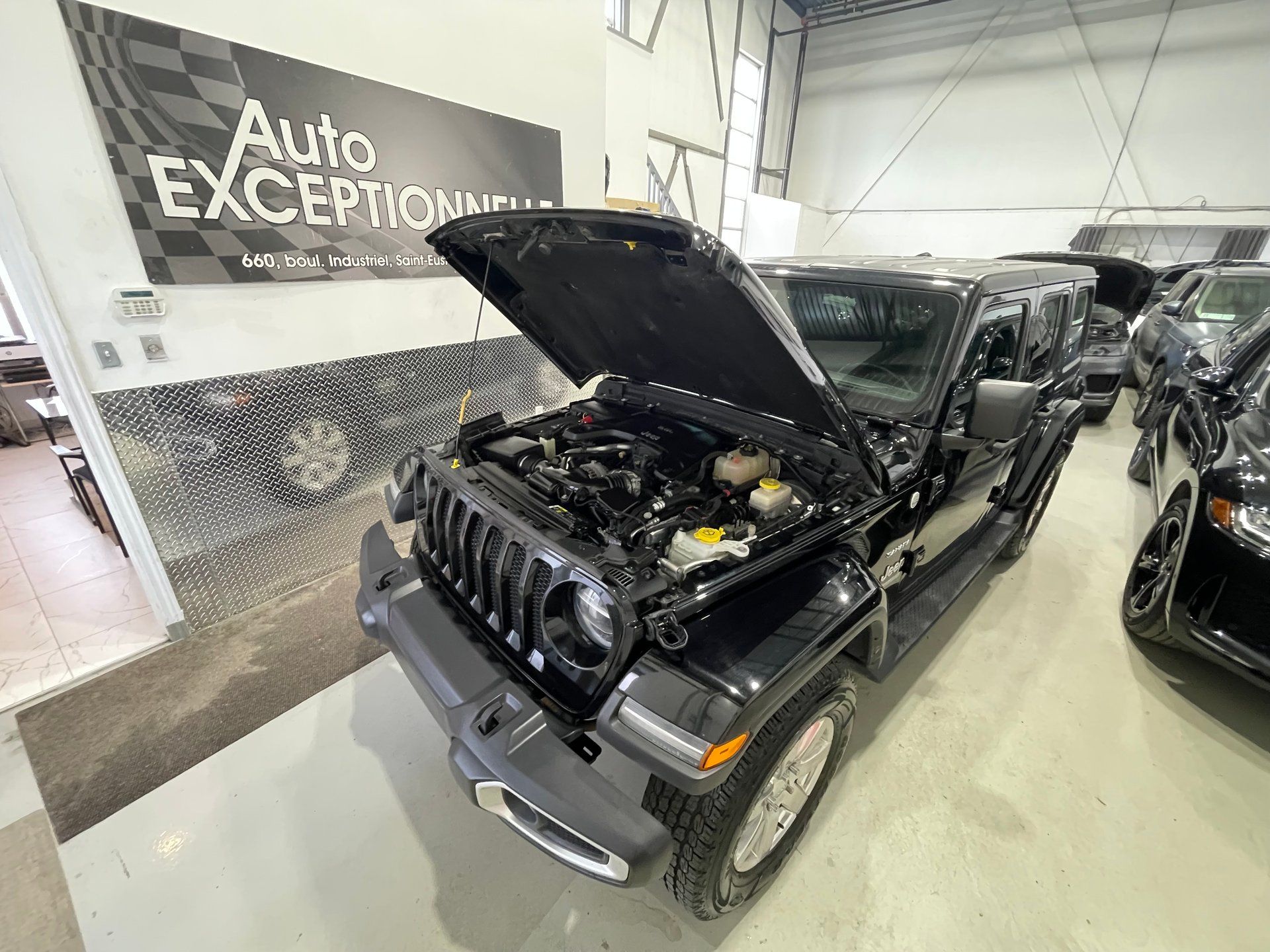 Jeep Wrangler 2020 - Thumbnail 15