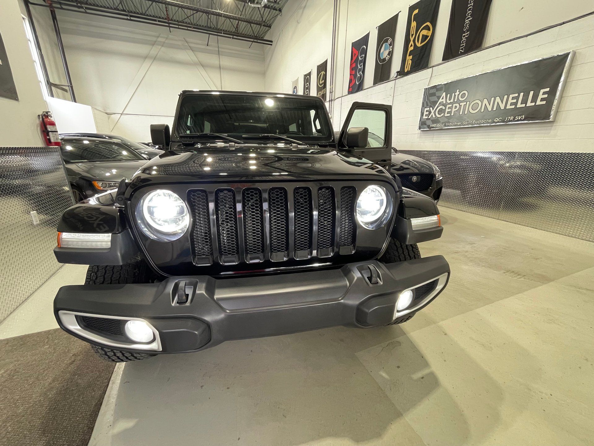 Jeep Wrangler 2020 - Thumbnail 39